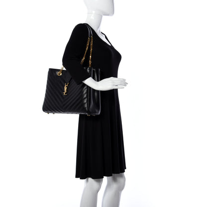 Saint Laurent Grain De Poudre Matelasse Chevron Monogram Shopping Bag Black 2 of 9