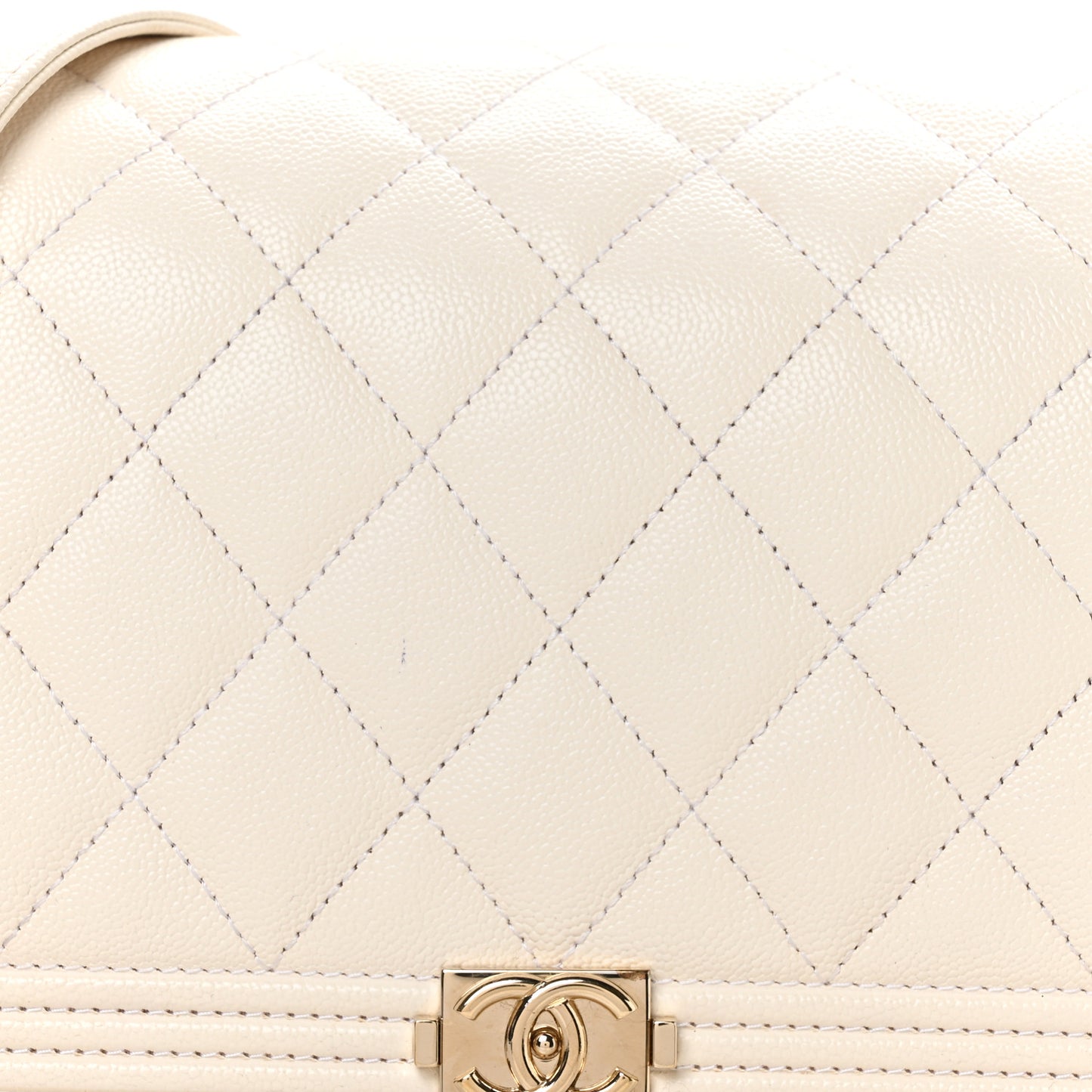 Caviar Quilted Boy Wallet On Chain WOC White