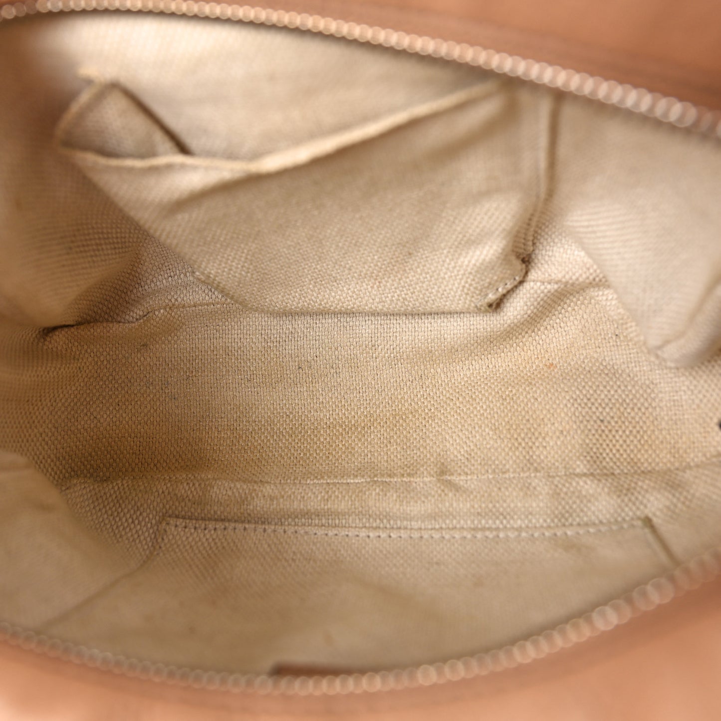 Pebbled Calfskin Small Soho Disco Bag Camelia