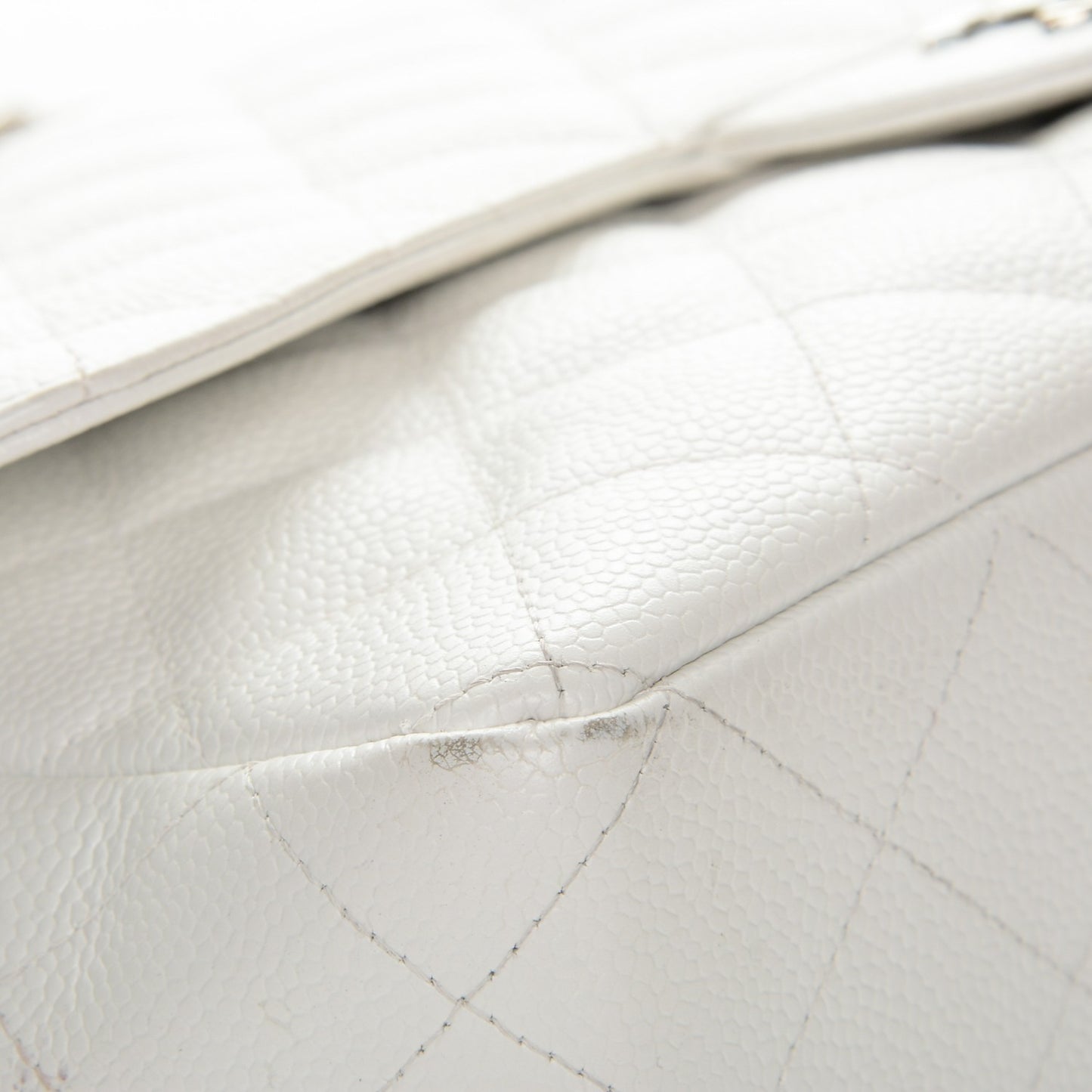 Caviar Quilted Jumbo Single Flap White