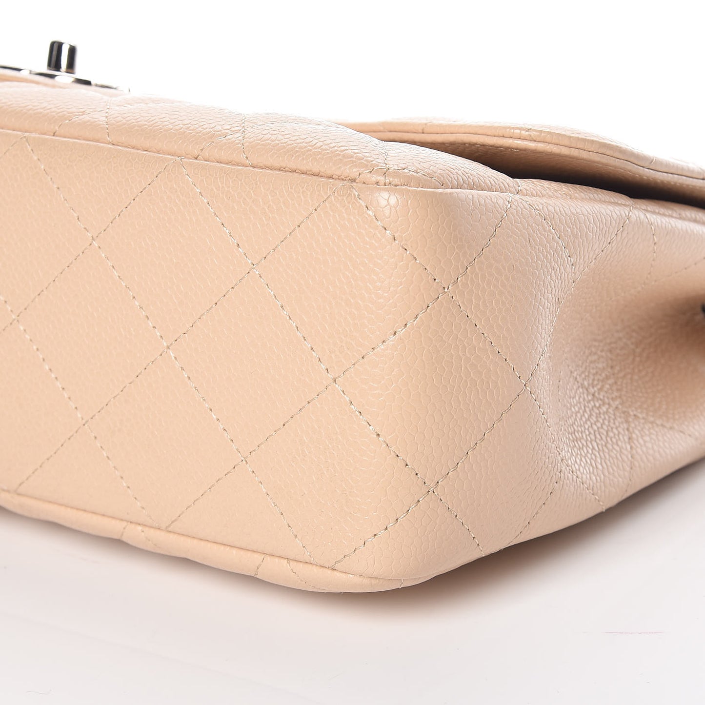 Caviar Quilted Jumbo Single Flap Beige Clair