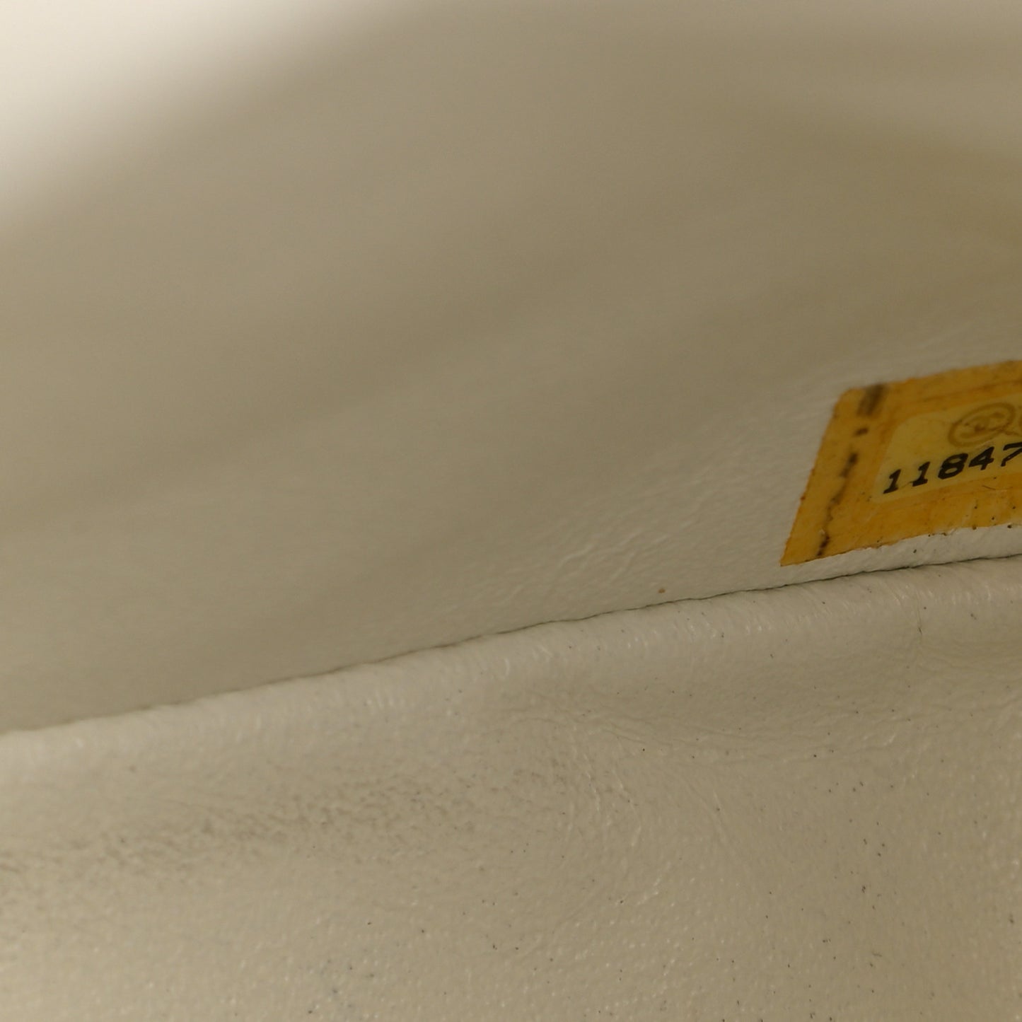 Caviar Quilted Jumbo Double Flap White