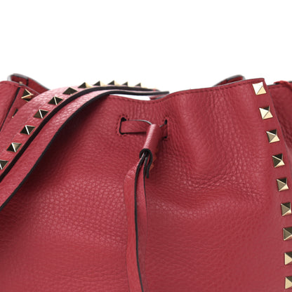Valentino Garavani Grained Calfskin Rockstud Bucket Bag Red 7 of 9