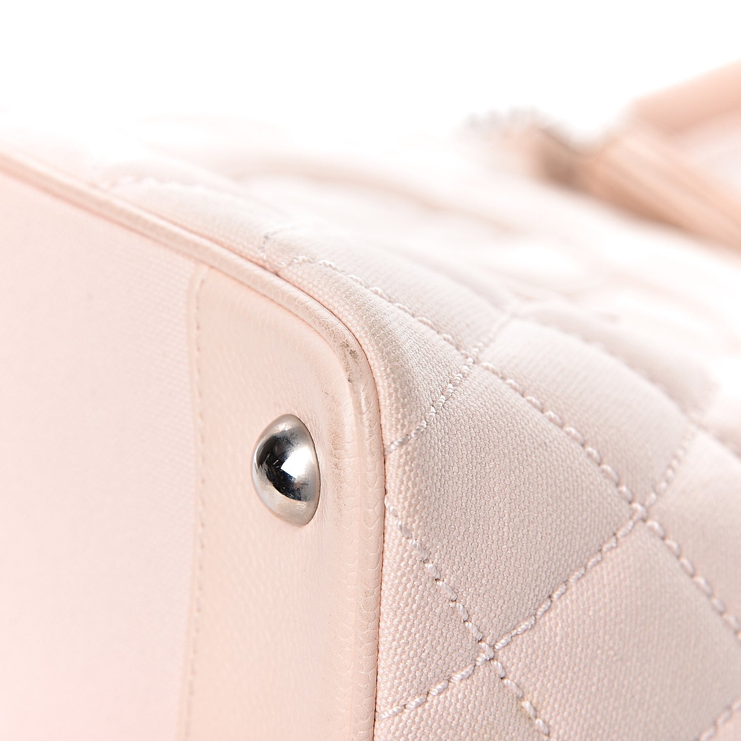 Canvas Quilted Medallion Tote Light Pink