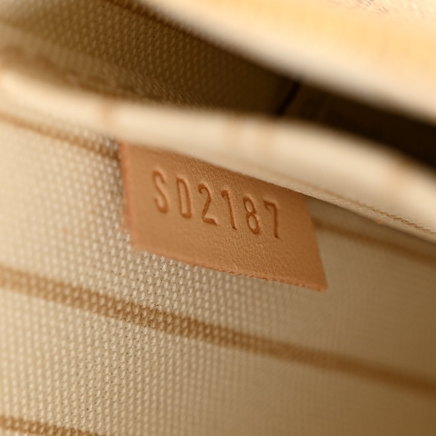 Louis Vuitton Damier Azur Neverfull MM GM Pochette 7 of 8