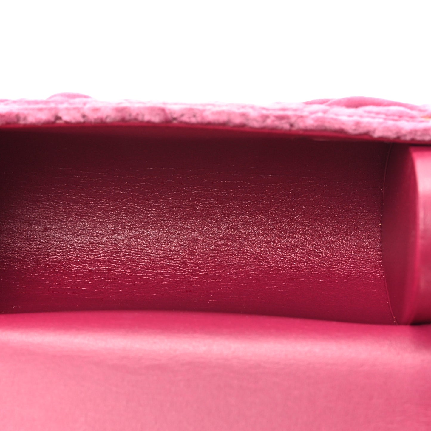 Velvet Camellia Embossed Jewel Belt Card Holder With Chain Pink