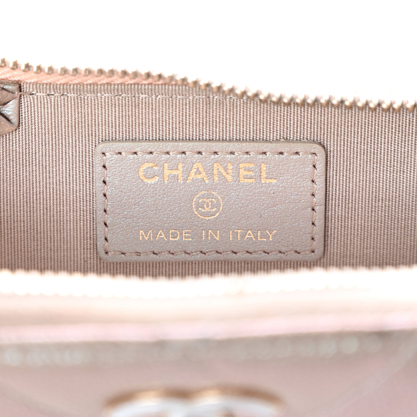 Iridescent Caviar Quilted Zipped Key Holder Case Beige