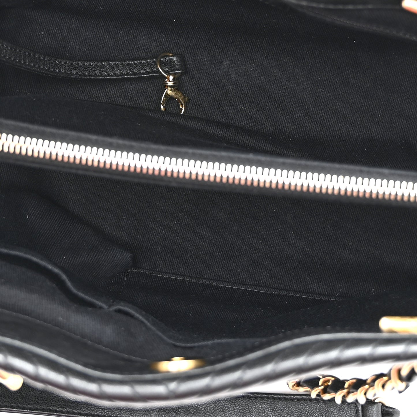 Wrinkled Lambskin Chevron Quilted Surpique Tote Black