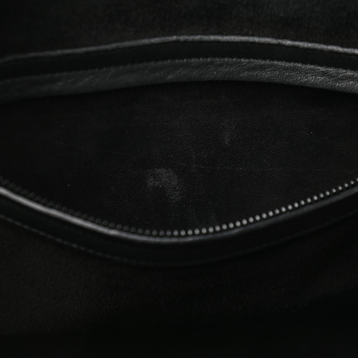 Supple Calfskin Medium Phantom Luggage Black