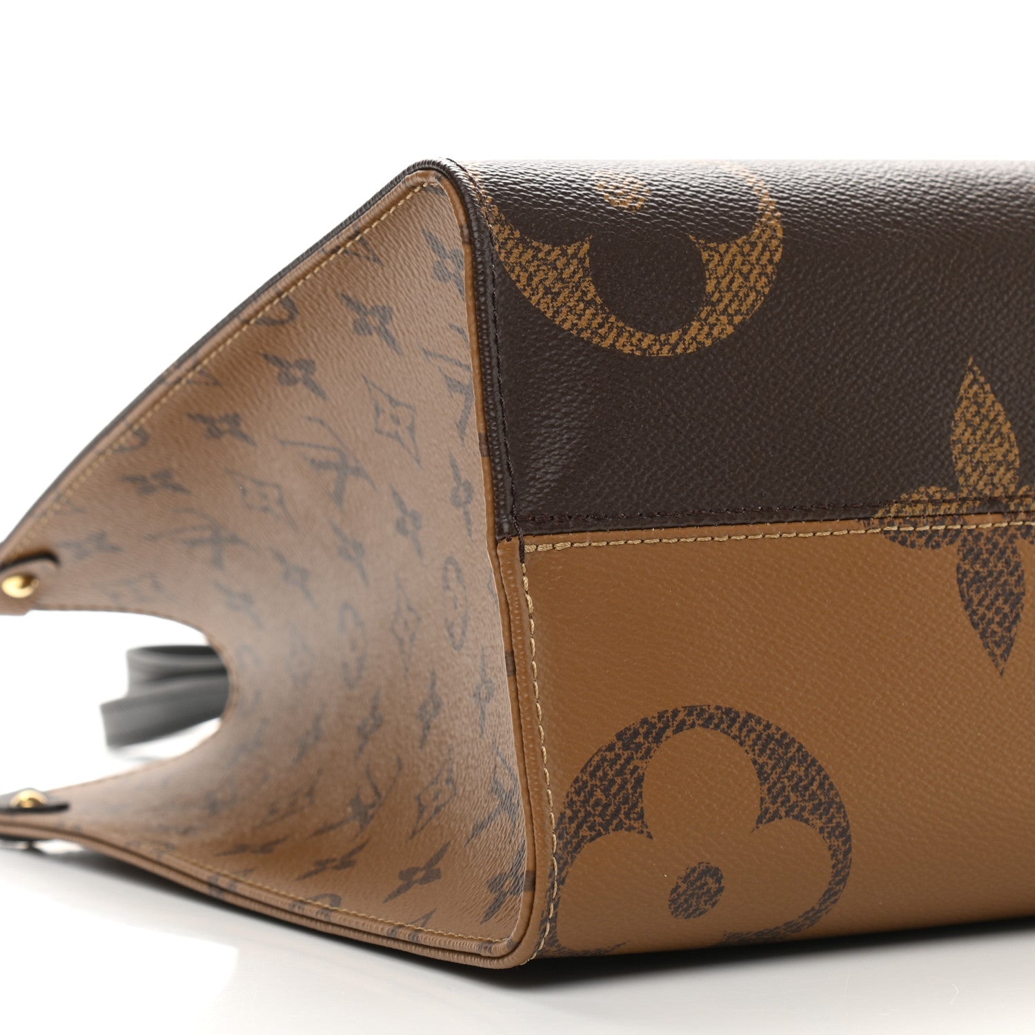 Louis Vuitton Reverse Monogram Giant Onthego MM 8 of 8