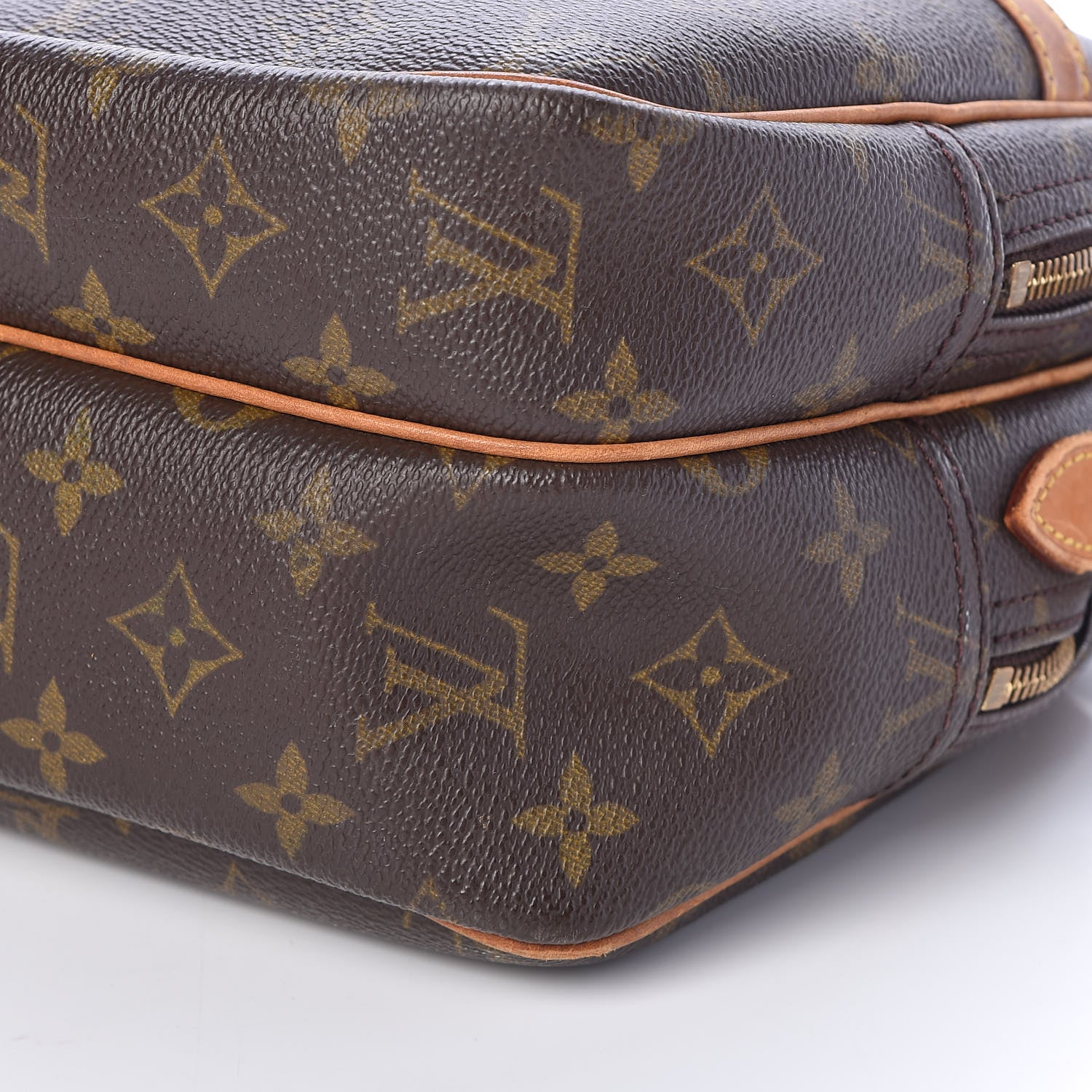 Louis Vuitton Monogram Crossbody Bag 9 of 9