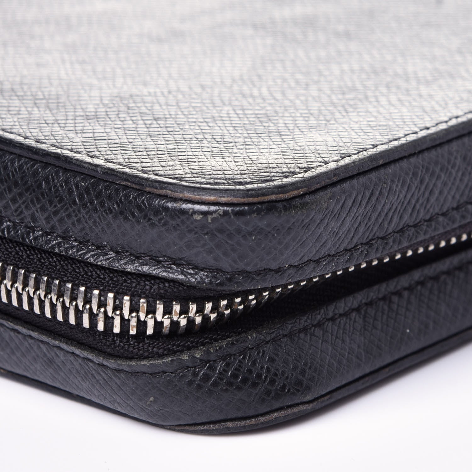 Louis Vuitton Taiga Zippy XL Wallet Black 6 of 9
