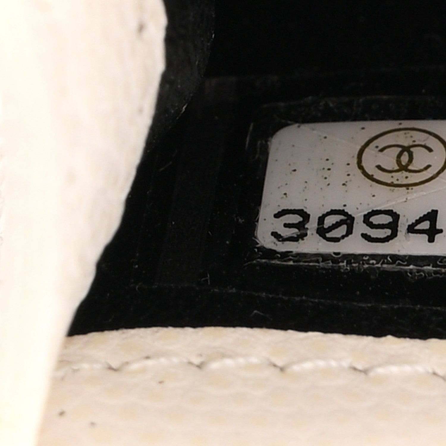 Chanel Caviar Quilted Airpods Pro Holder Belt White 8 of 11
