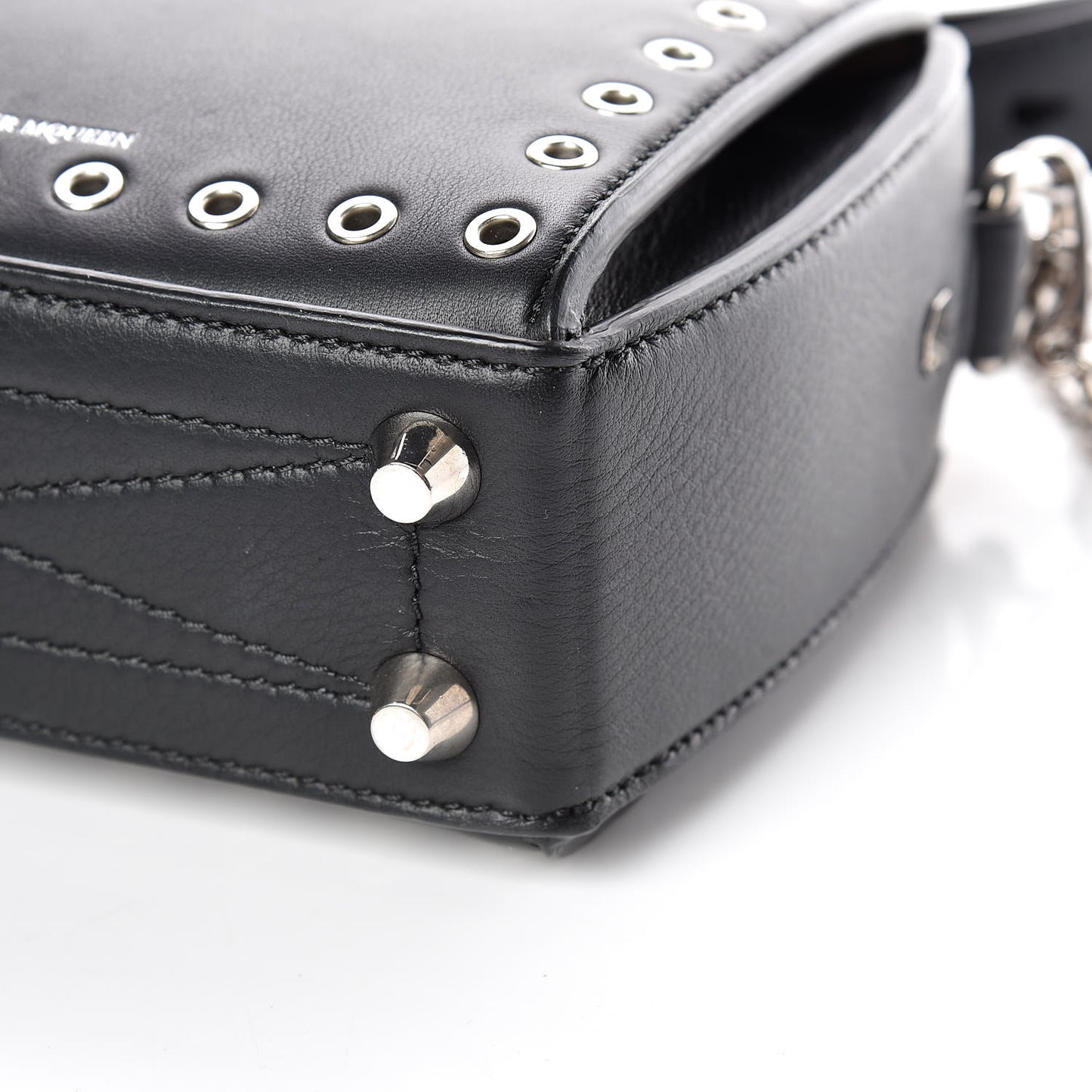 Fine Grain Goatskin Perforated Box Shoulder Bag 16 Black