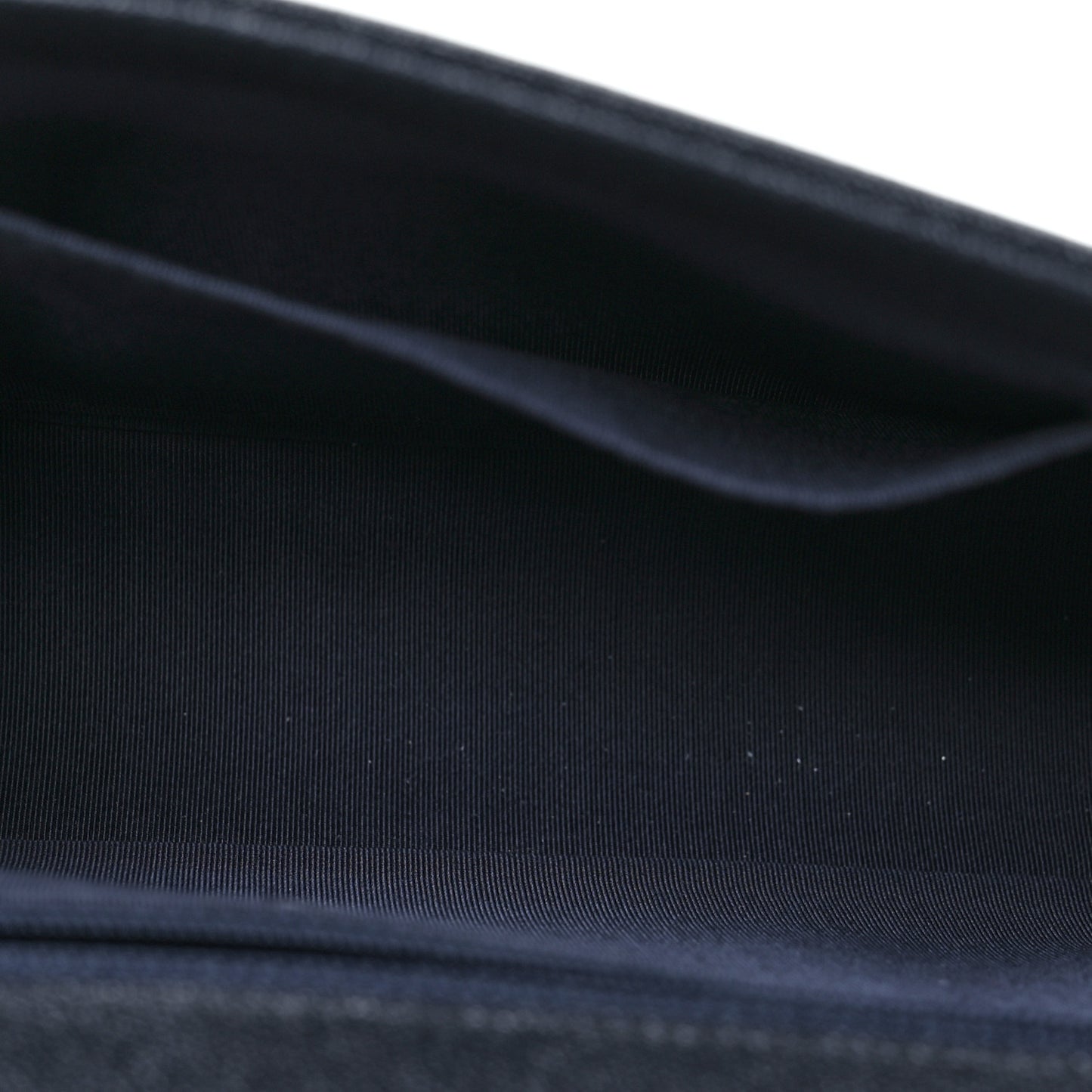 Caviar Quilted New Medium Boy Flap Navy