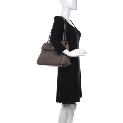 Chanel Iridescent Caviar Medium Lady Pearly Flap Khaki 3 of 12