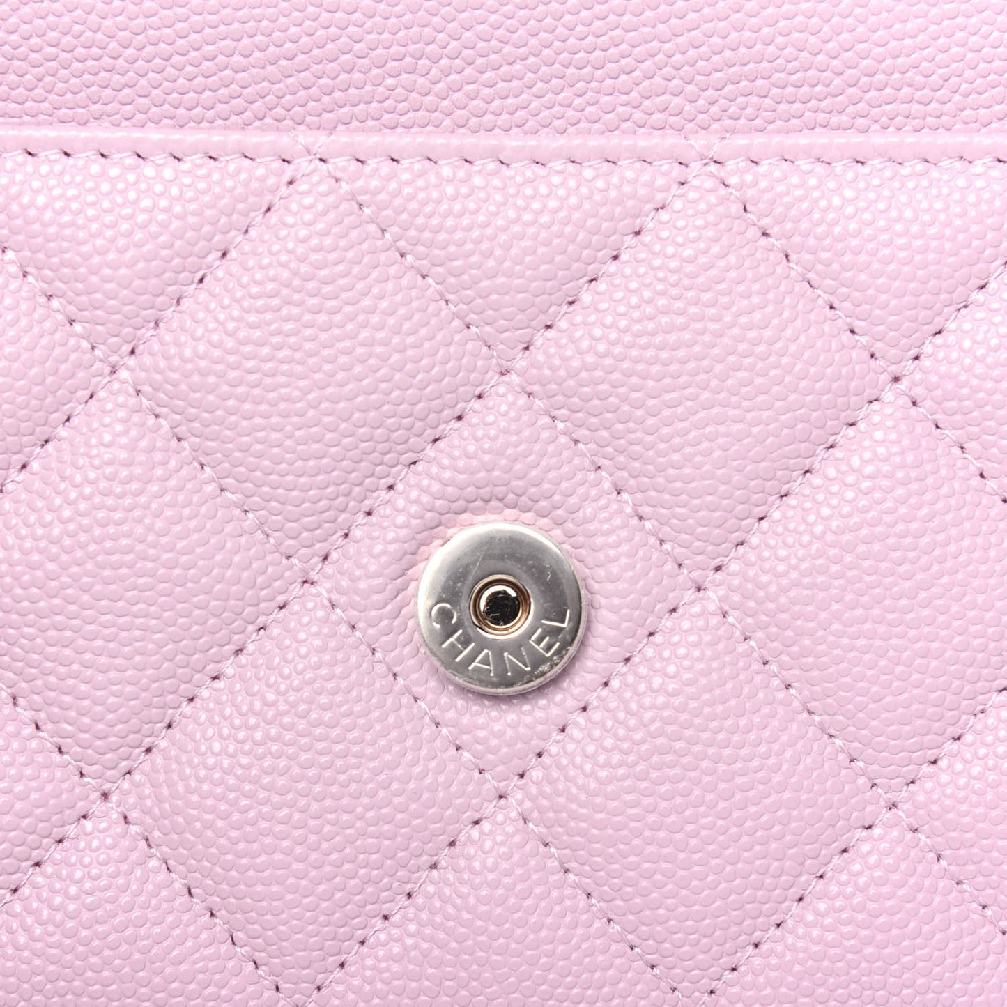 Caviar Quilted Wallet On Chain WOC Light Pink