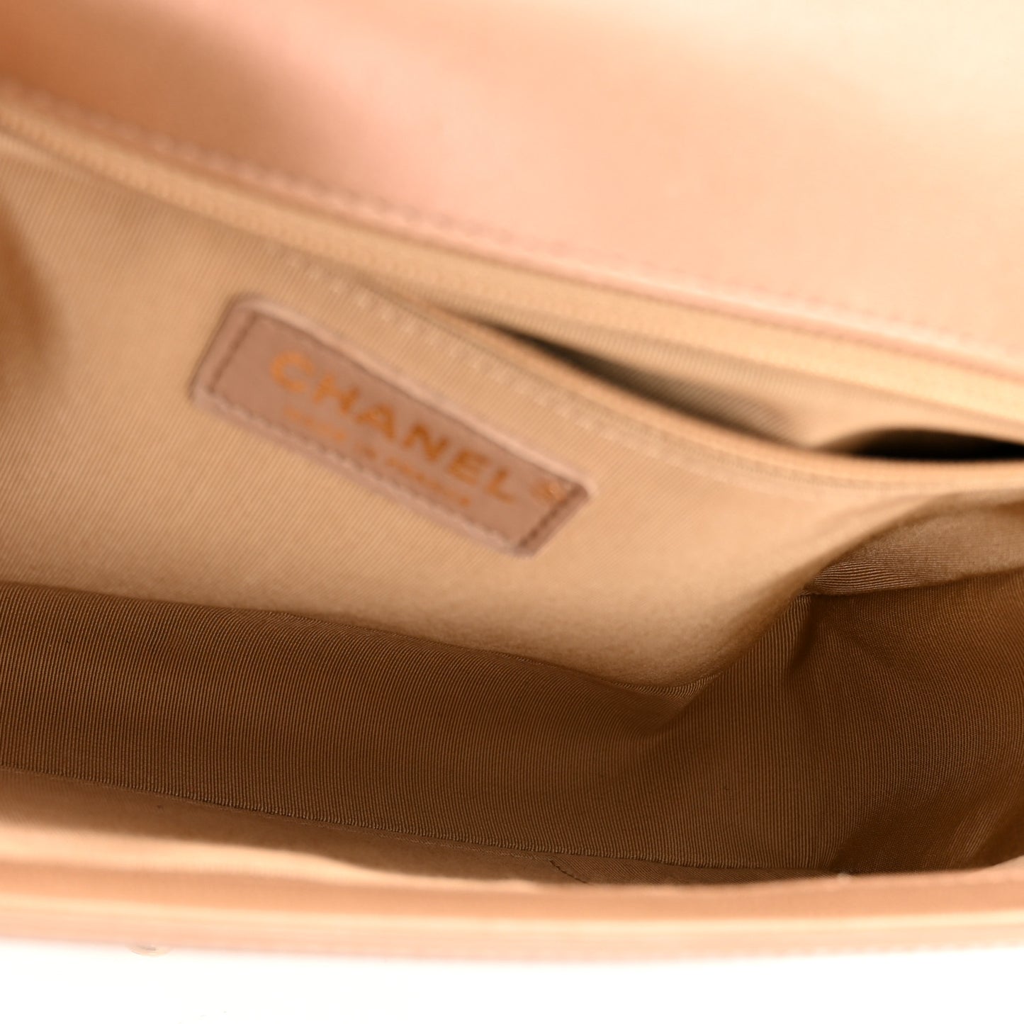 Iridescent Patent Calfskin New Medium Boy Flap Beige