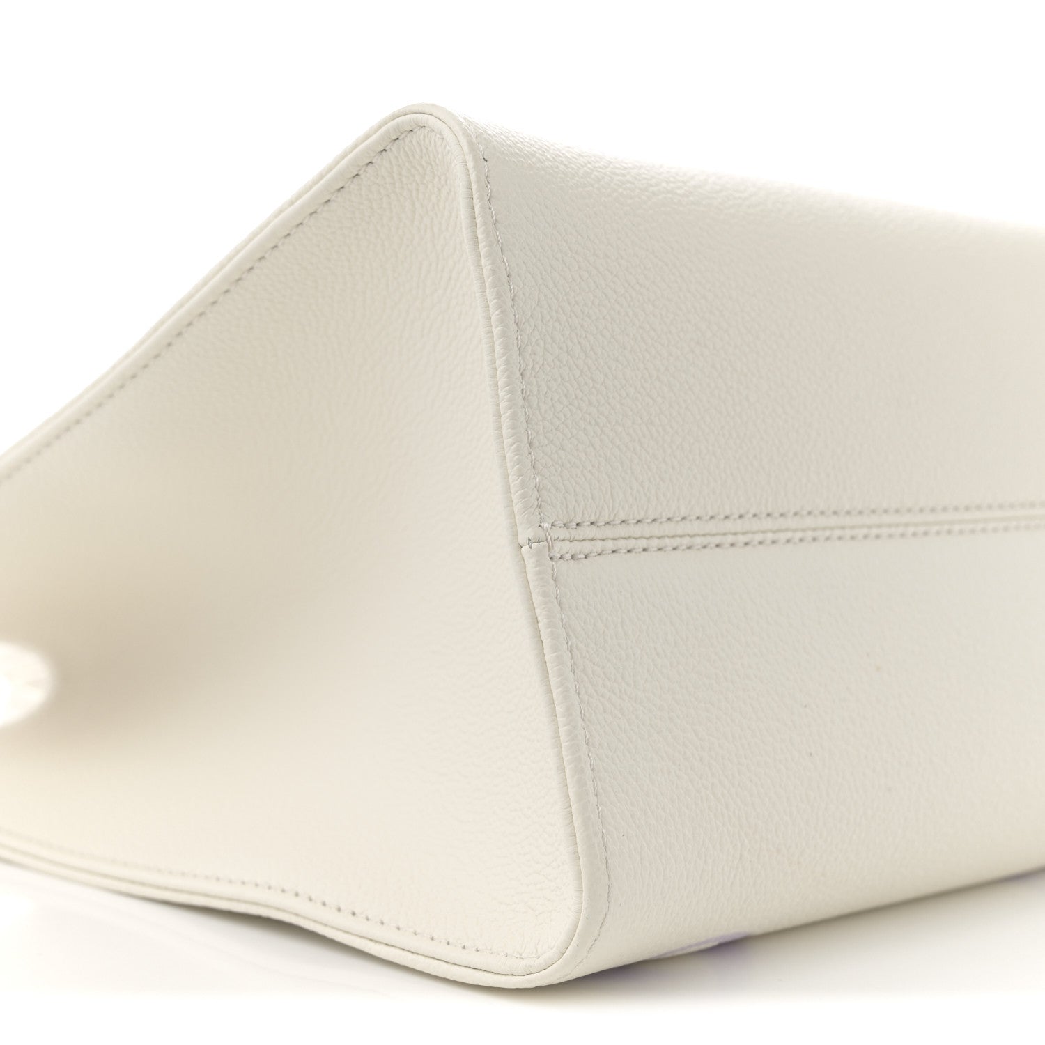 Louis Vuitton Empreinte Monogram Giant Onthego MM Latte Bubble Tea 14 of 21