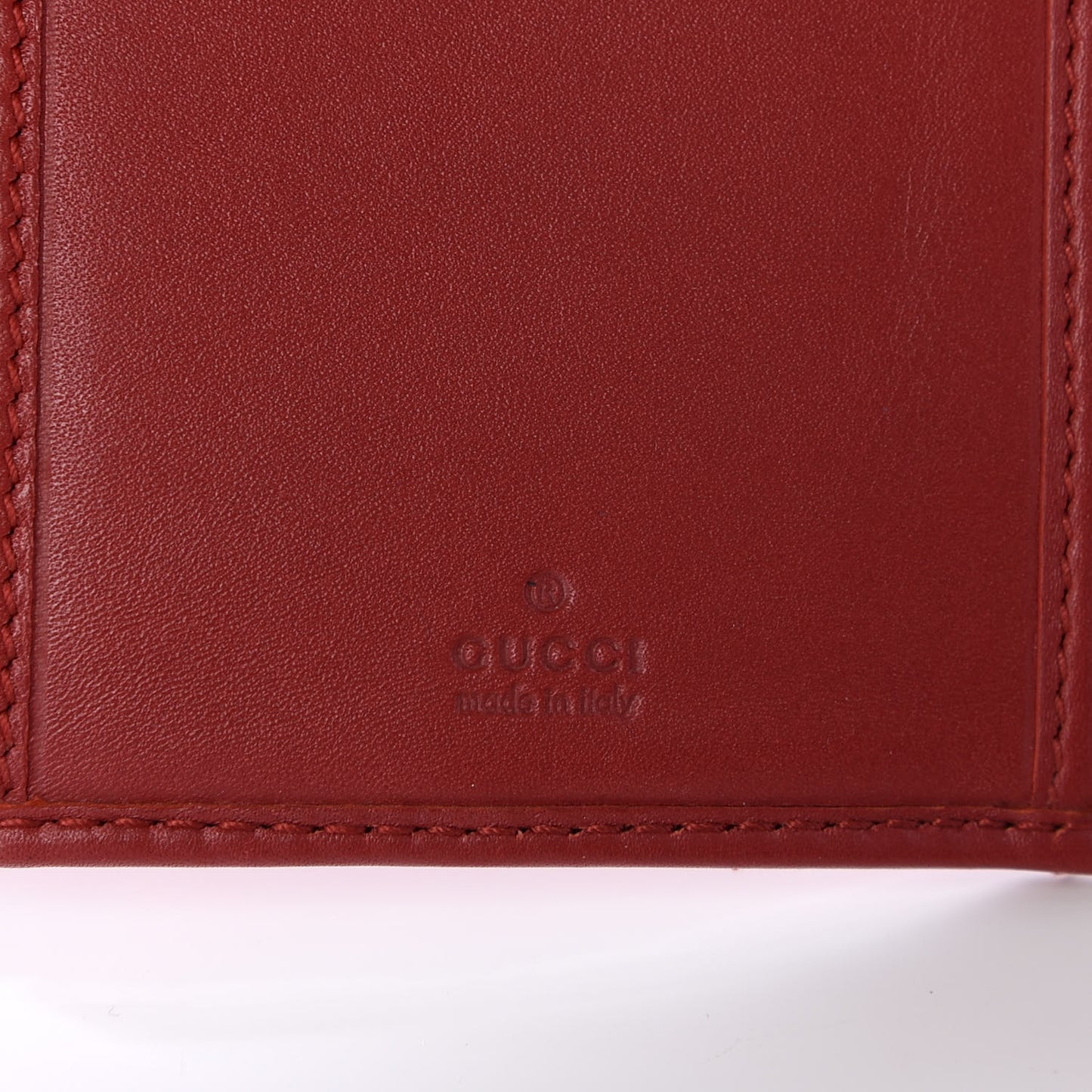 Calfskin Matelasse GG Marmont Wallet Hibiscus Red