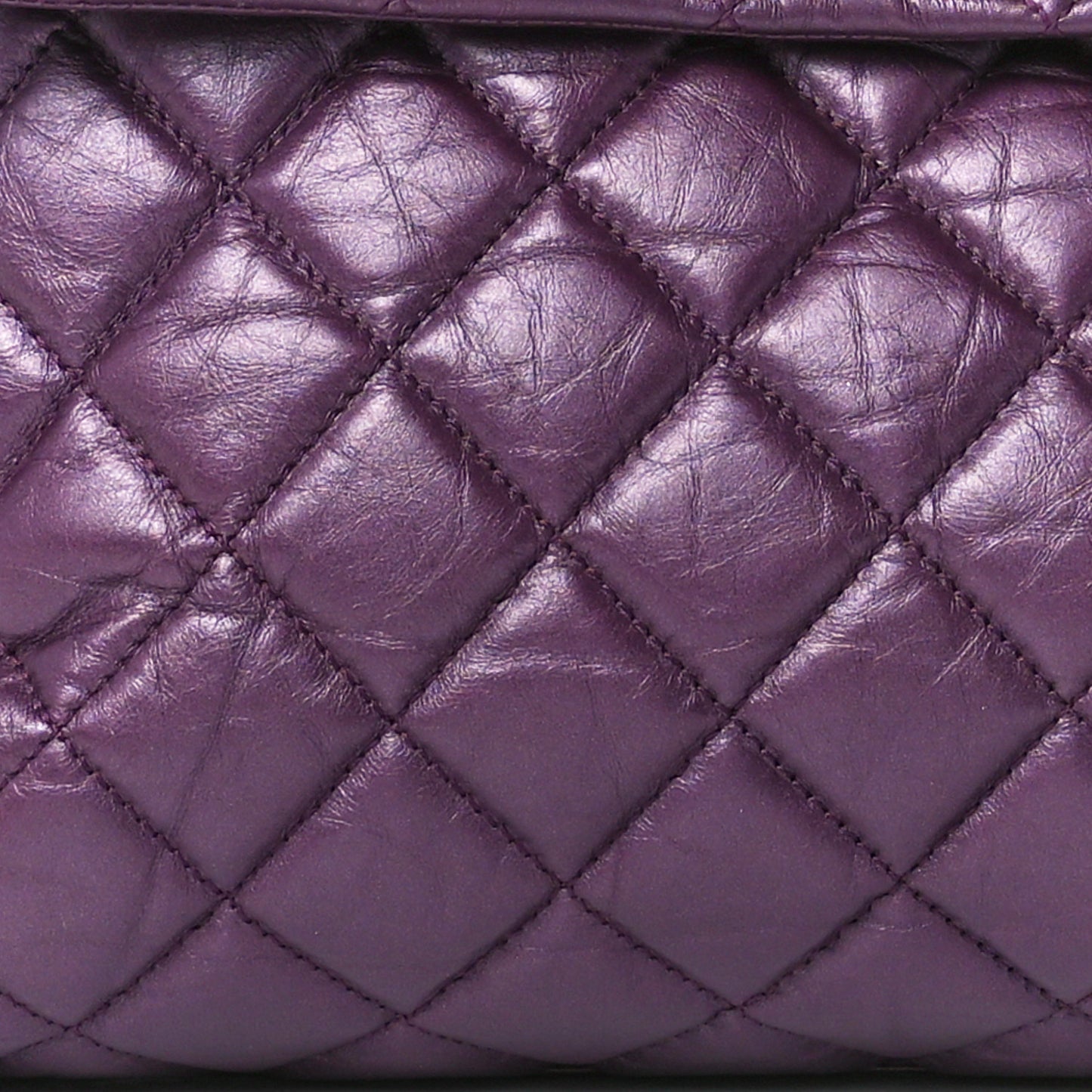 Metallic Calfskin Medium Lady Pearly Flap Dark Purple