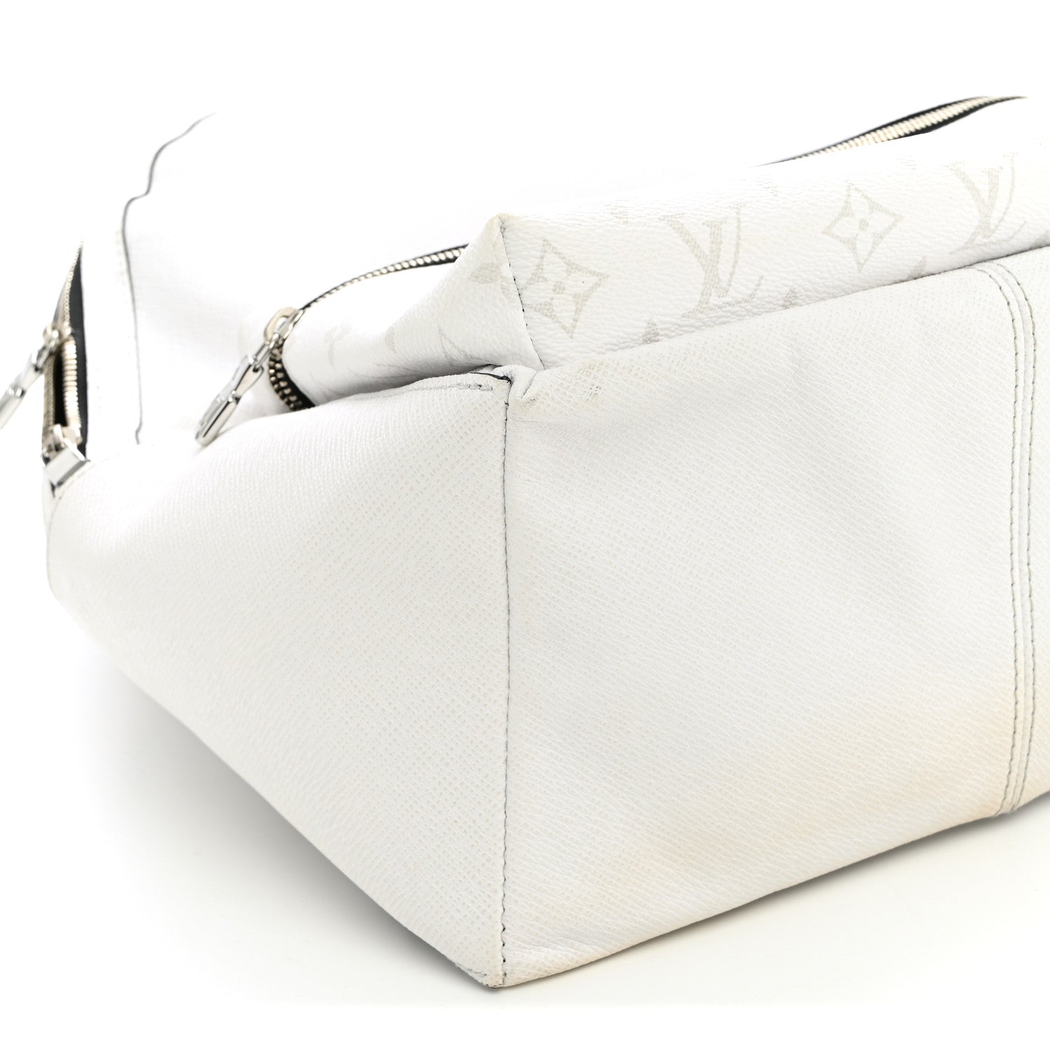 Louis Vuitton Taiga Monogram Discovery Backpack PM White 7 of 8