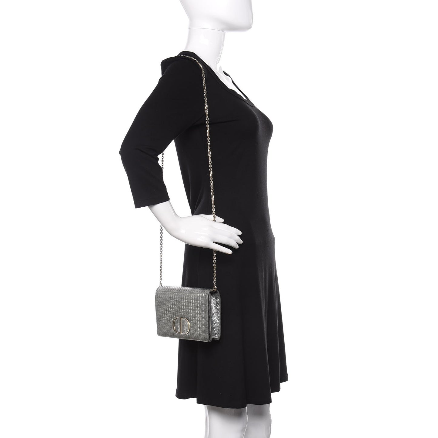 Metallic Patent Micro-Cannage 30 Montaigne 2 in 1 Pouch Silver