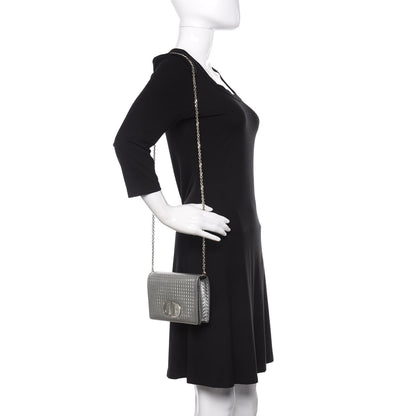 Christian Dior Metallic Patent Micro-Cannage 30 Montaigne 2 in 1 Pouch Silver 2 of 9