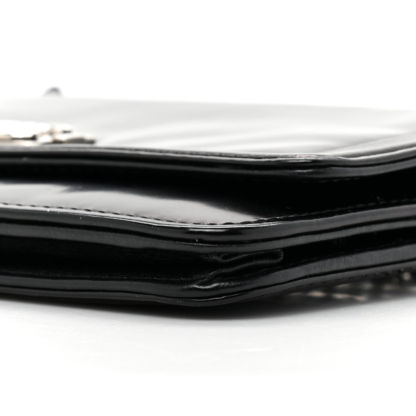 Glazed Calfskin Boy Wallet On Chain WOC Black