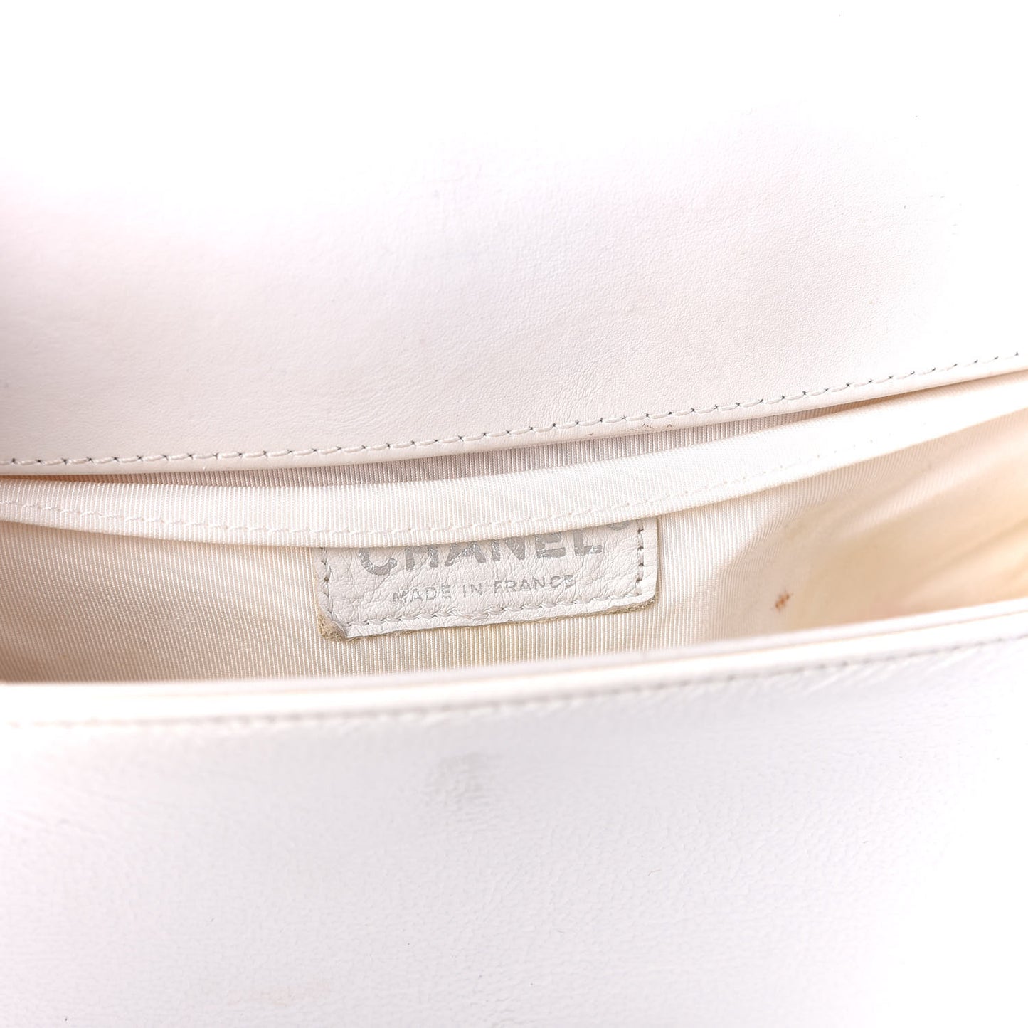 Patent Tweed Medium Boy Flap White