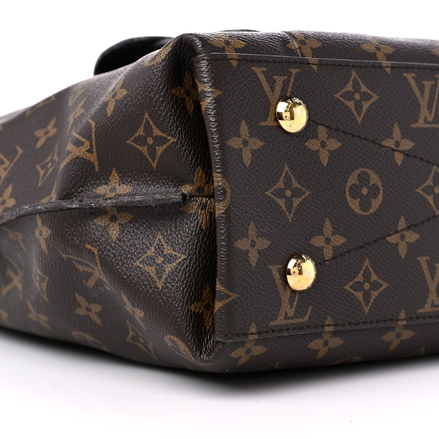 Monogram Metis