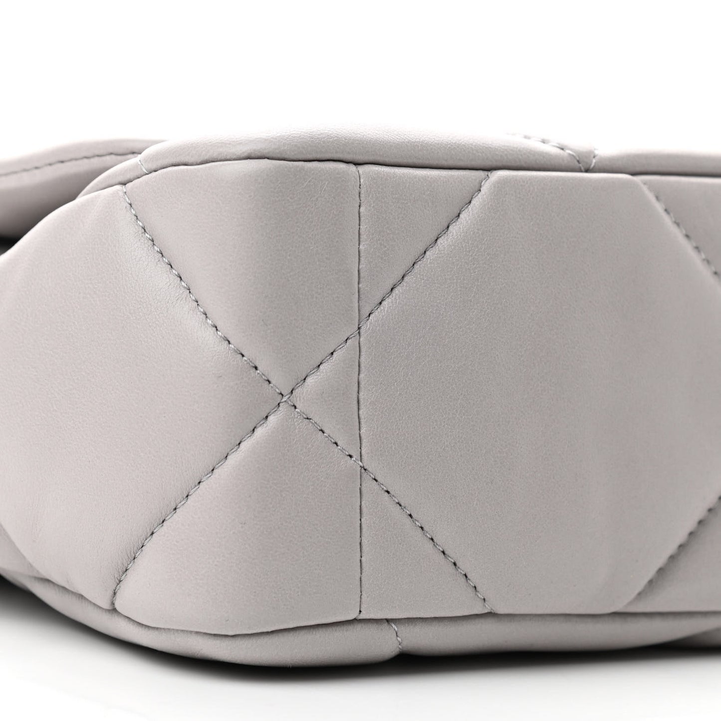 Lambskin Quilted Medium Chanel 19 Flap Grey