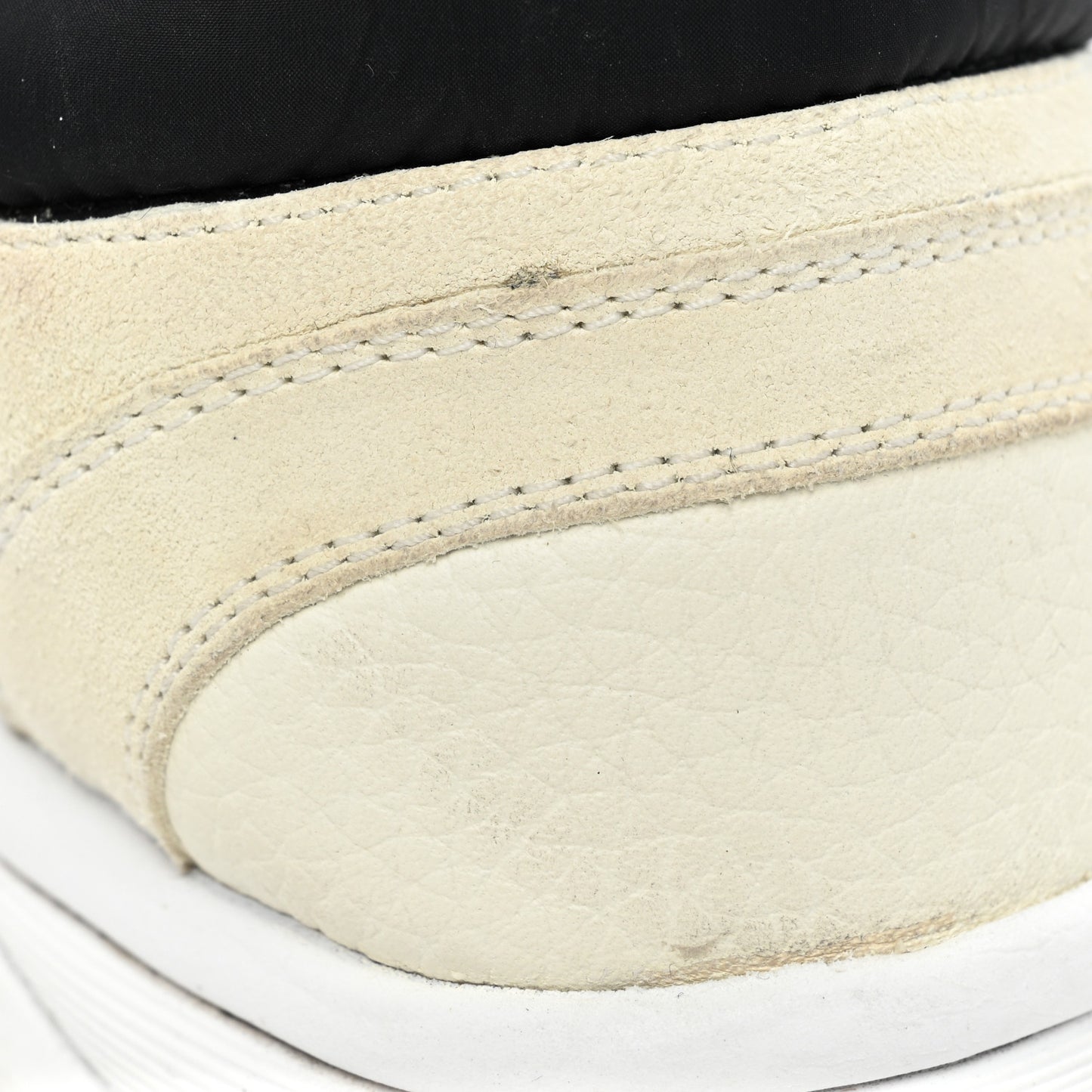 Mesh Suede Calfskin Grained Calfskin Womens CC Sneakers 37 White Black