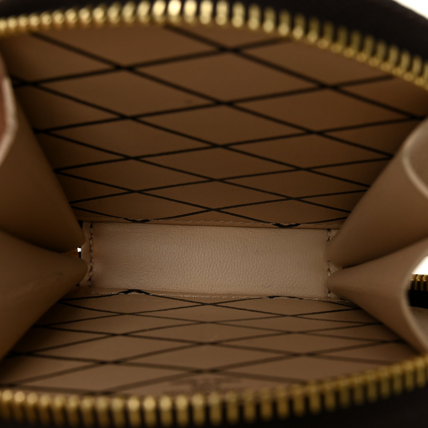 Louis Vuitton Calfskin Catogram Micro Boite Chapeau Marron 5 of 6