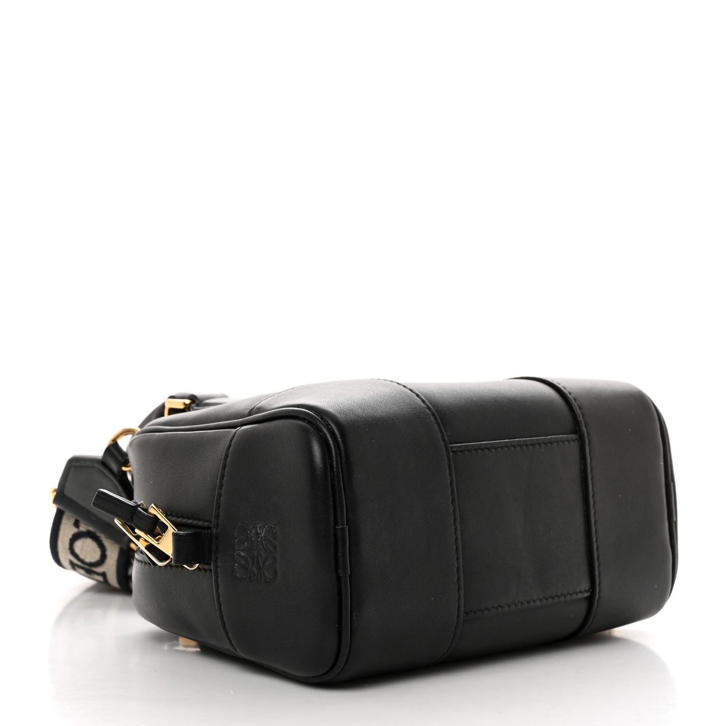 Calfskin Amazona 16 Tote Black