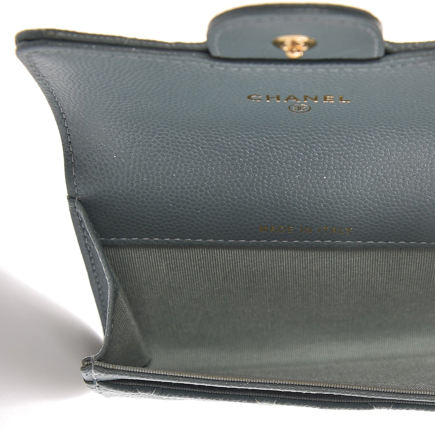 Iridescent Caviar Quilted Card Holder Light Blue