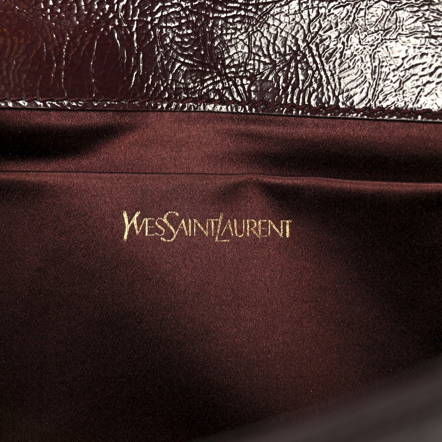 Saint Laurent Textured Patent Calfskin Large Belle De Jour Clutch Berry 6 of 7