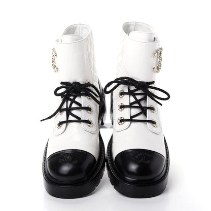 Chanel Shiny Goatskin Calfskin Quilted Lace Up Combat Boots 38.5 White Black 5 of 10