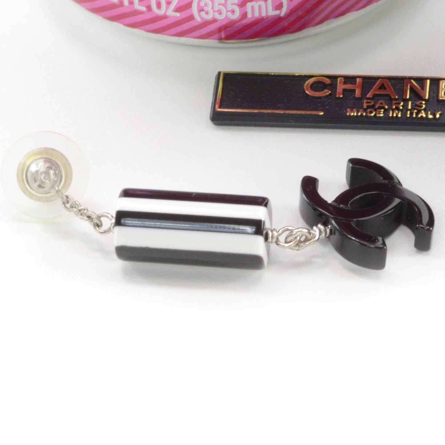 Resin CC Dangle Earrings Black White