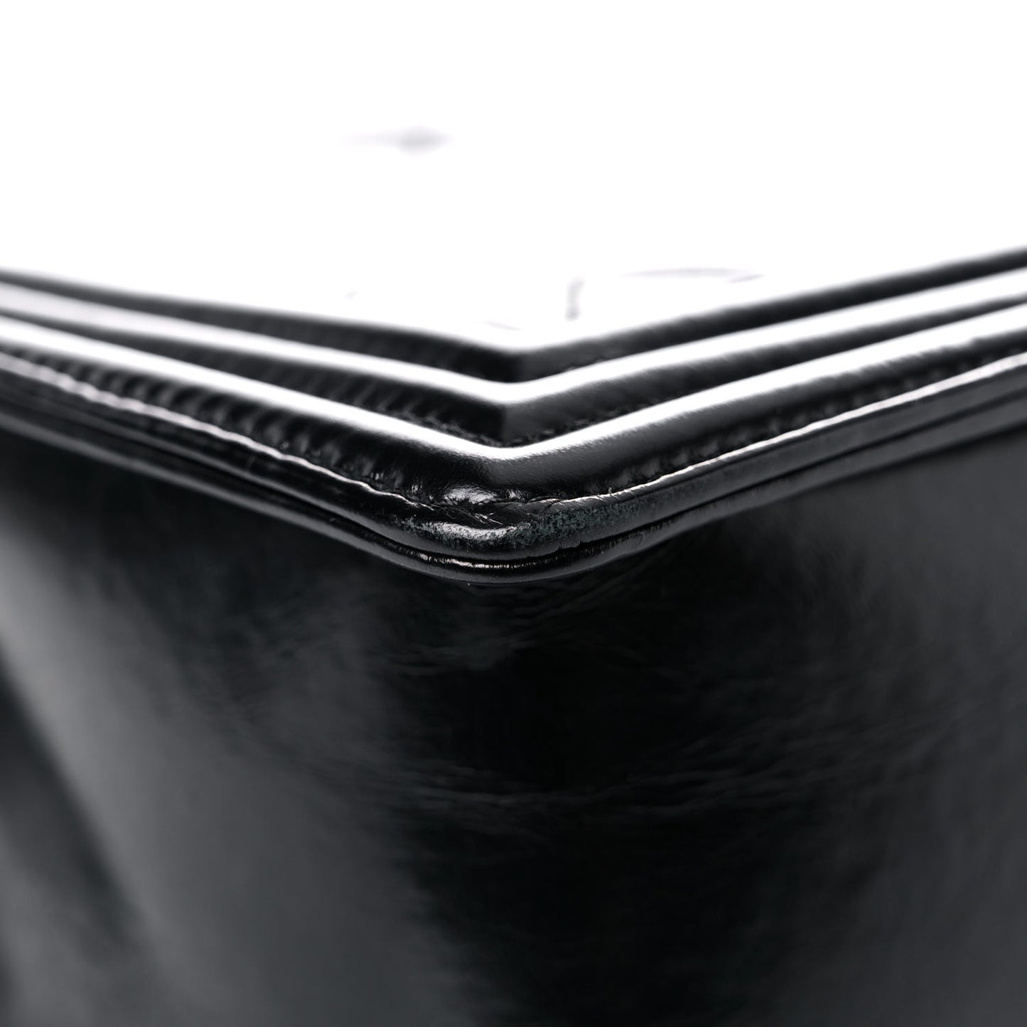 Hot Stamping Calfskin Tale Of Salzburg New Medium Boy Flap Black