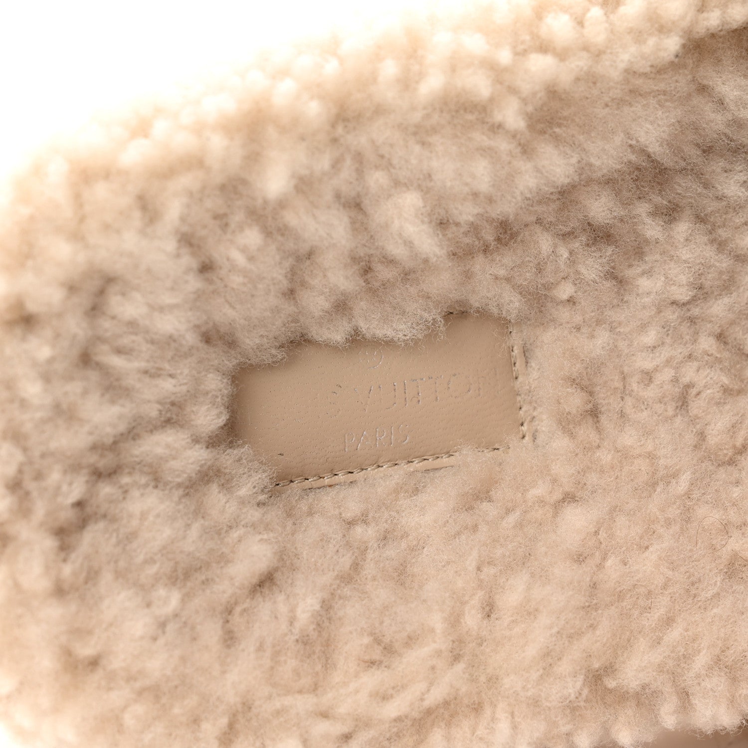 Louis Vuitton Shearling Bom Dia Flate Mules 38 Beige 5 of 9
