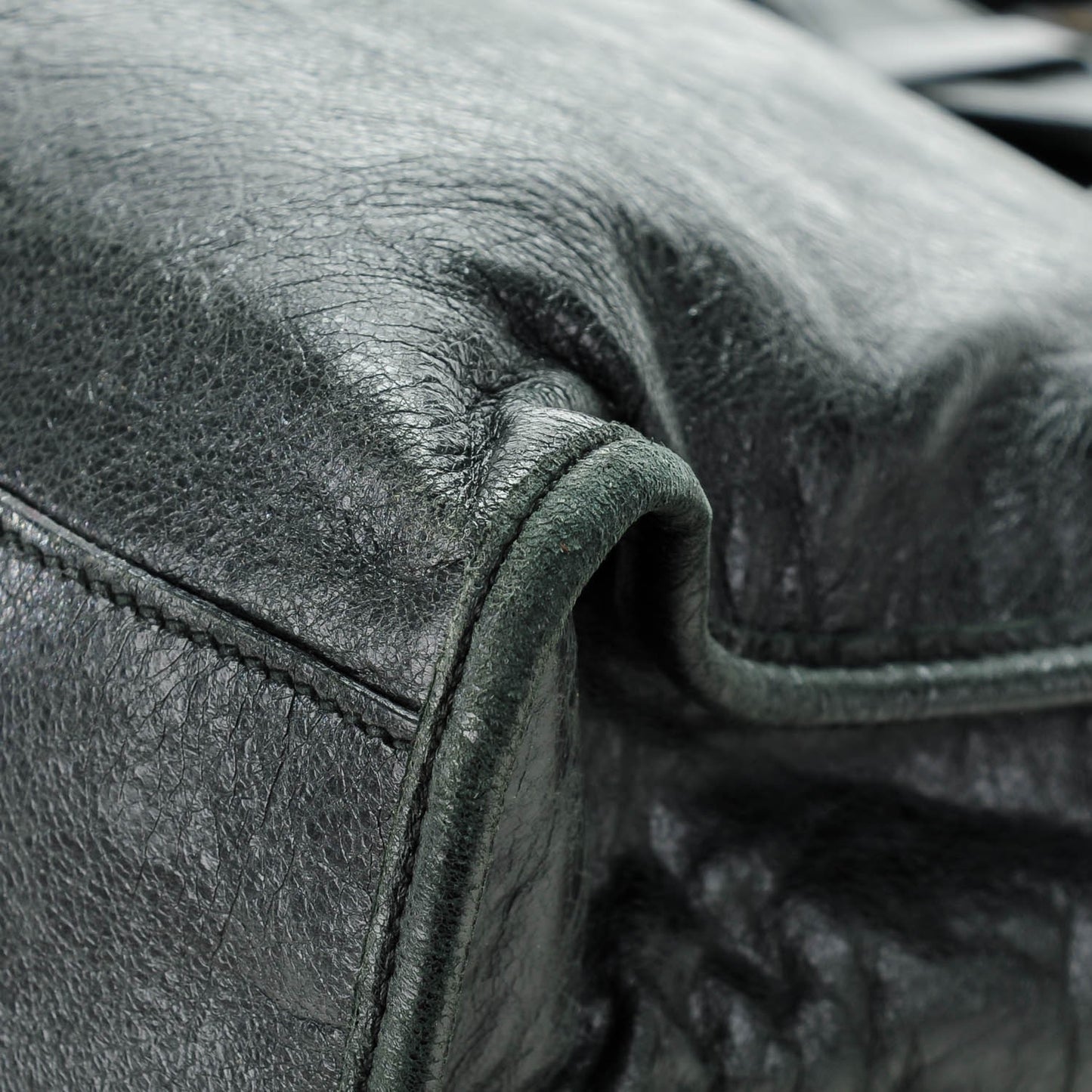 Agneau Giant 21 Silver Hardware City Black