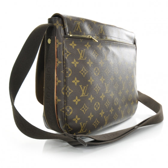 Louis Vuitton Monogram Beaubourg MM Messenger Bag 3 of 8