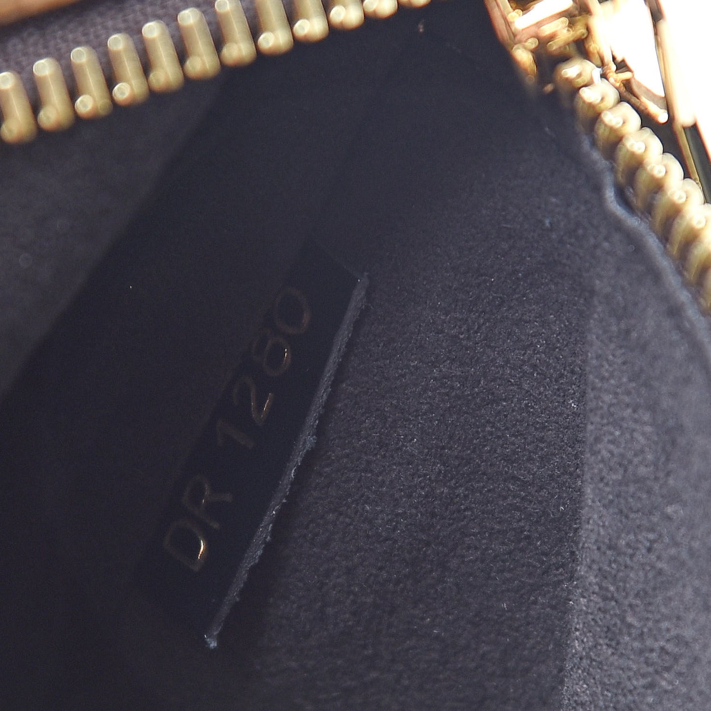 Reverse Monogram Pochette Metis