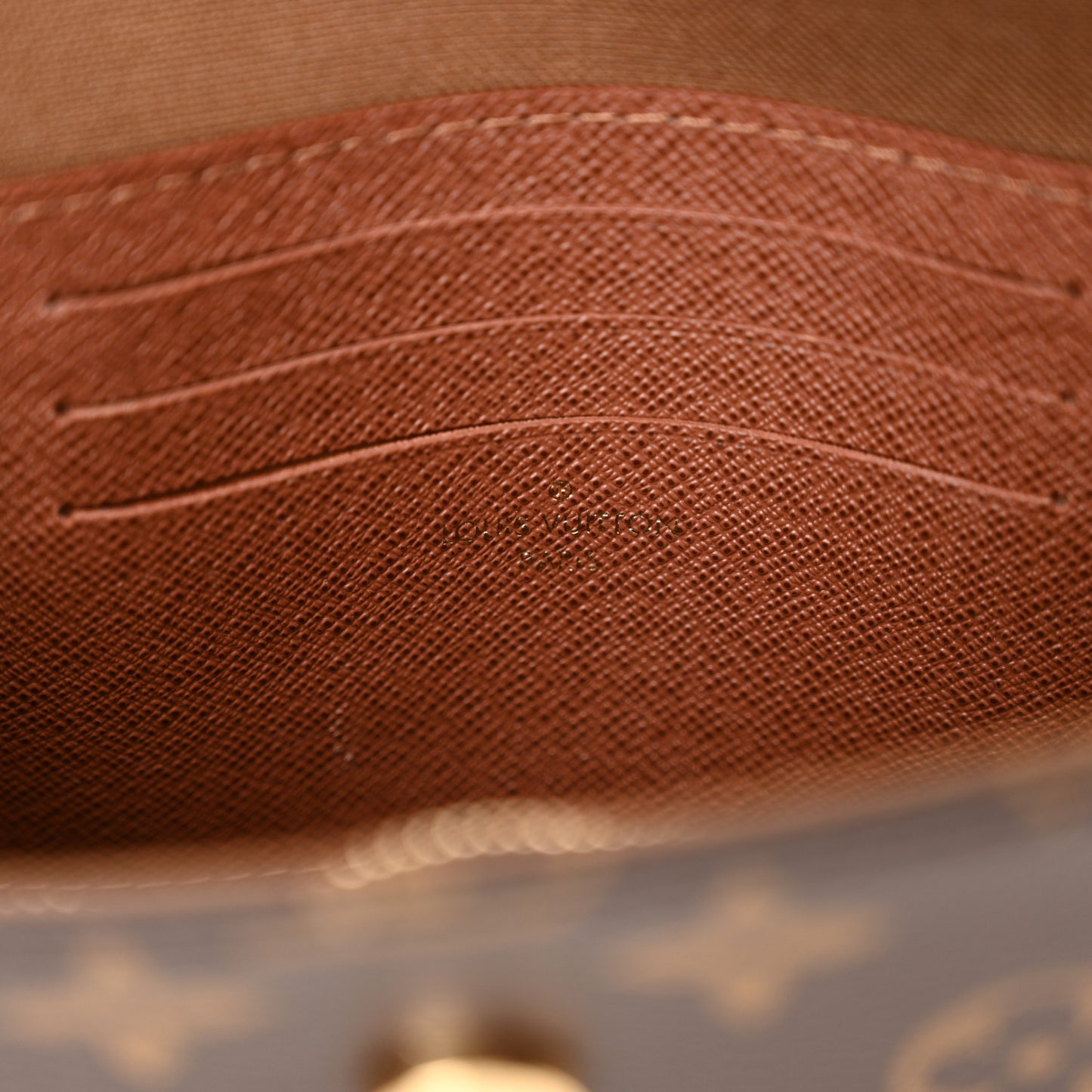 Monogram Ivy Wallet On Chain