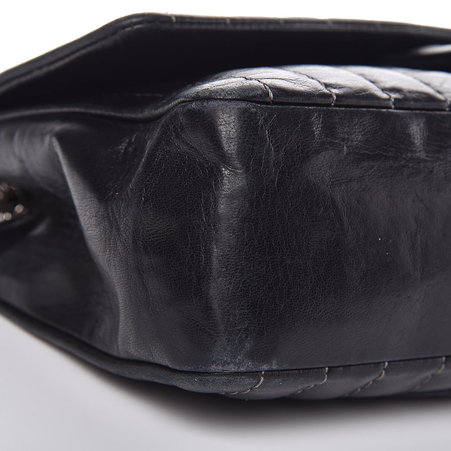 Lambskin Vertical Quilted Medium Single Flap Black