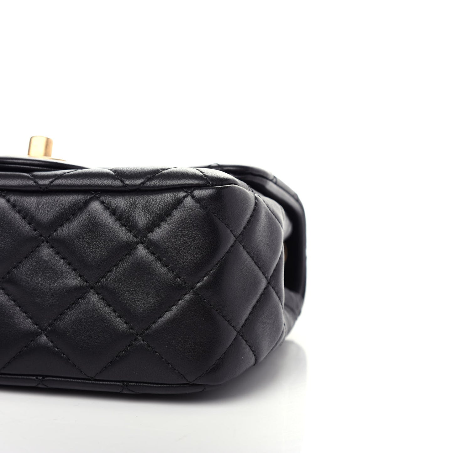 Lambskin Quilted Mini Pearl Crush Flap Black