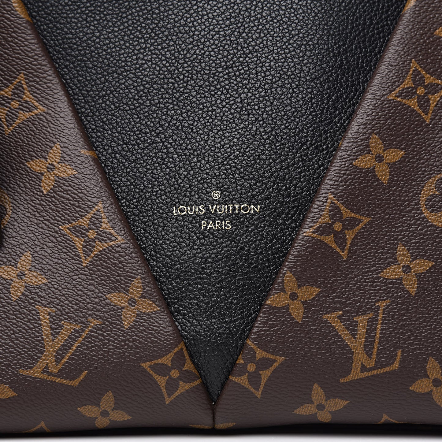 Monogram V Tote BB Black