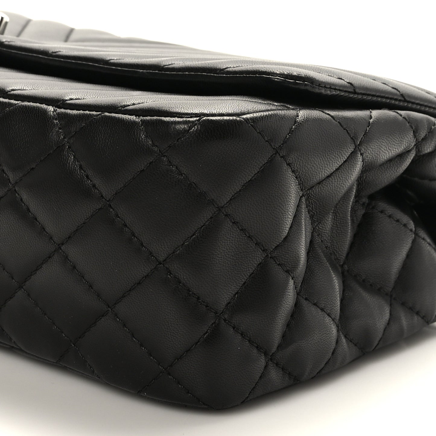 Lambskin Chevron Quilted Large Single Flap Black