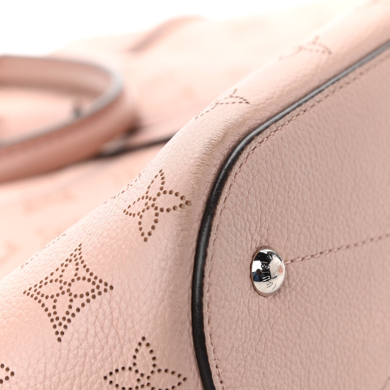 Louis Vuitton Mahina Girolata Magnolia 14 of 18
